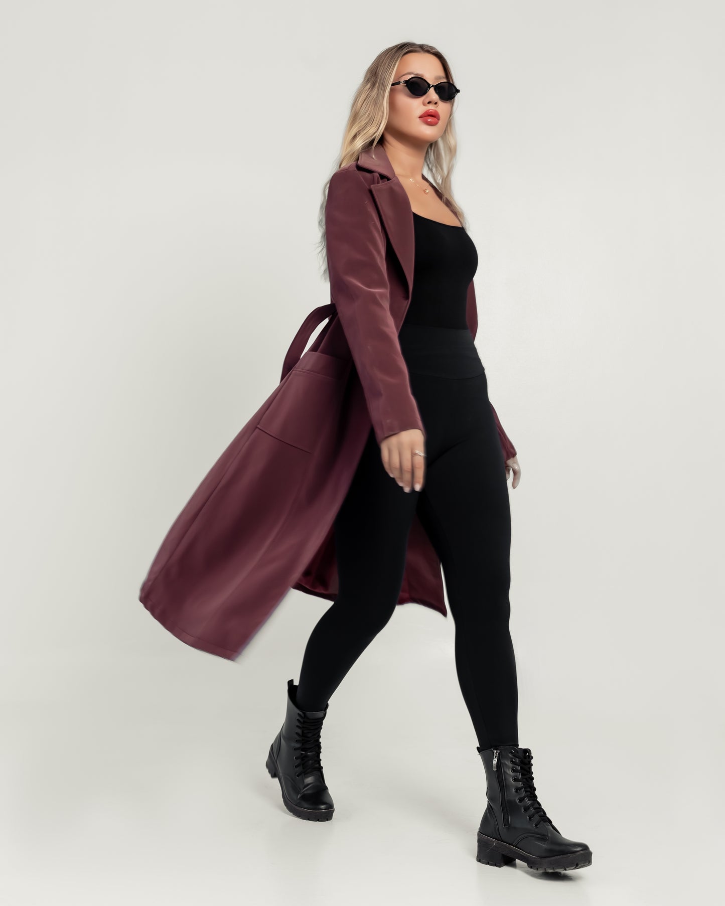 Queiora’s Elegant Burgundy Soft Coat