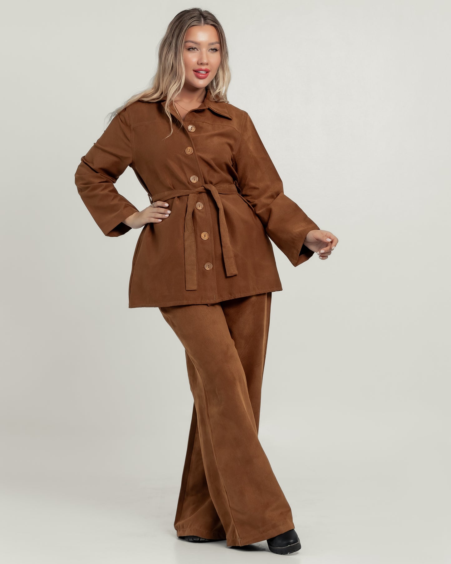 Queiora's Luxurious Suede-Touch Suit Set in Rich Tan